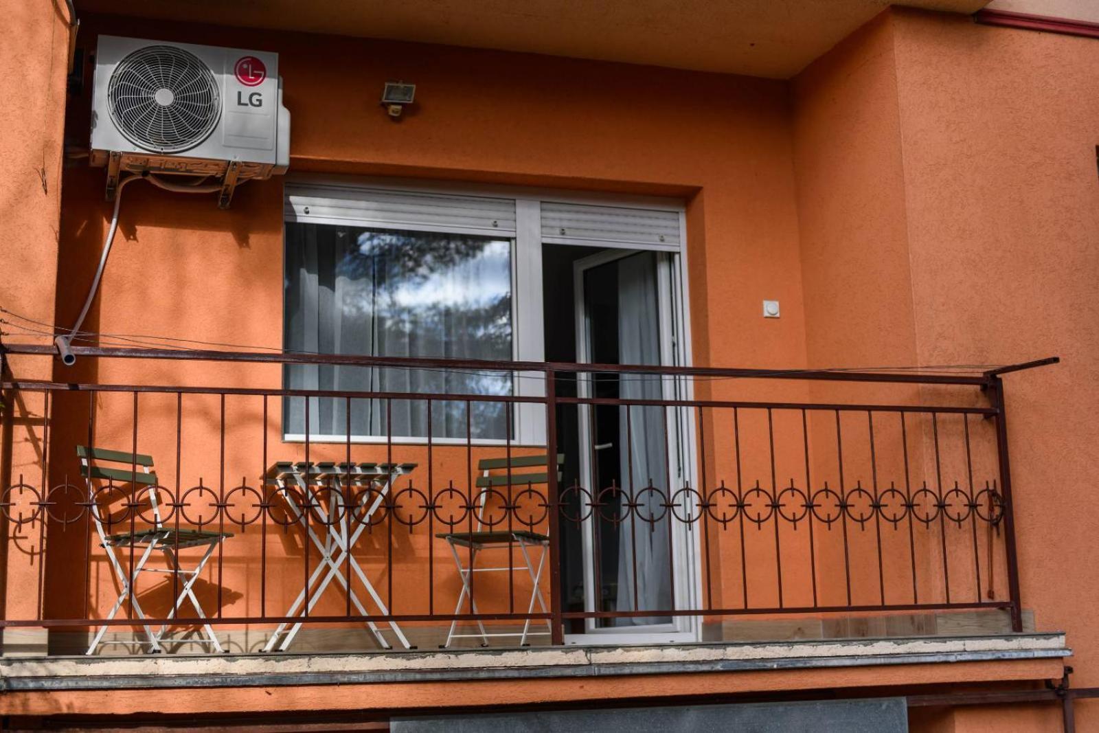 Ravena Apartment